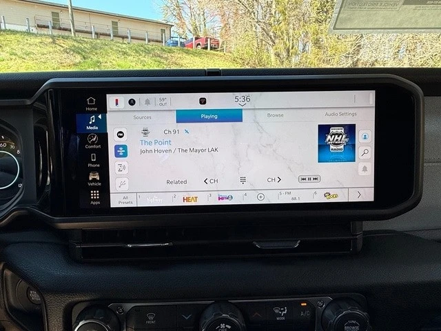 2026 Jeep JT Gladiator - Image 21 of 29