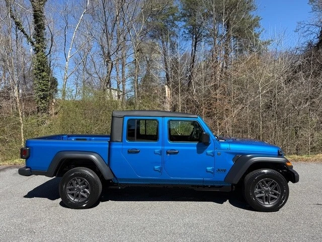 2026 Jeep JT Gladiator - Image 6 of 29