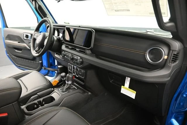 2026 Jeep JT Gladiator - Image 17 of 20