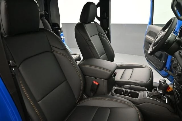 2026 Jeep JT Gladiator - Image 18 of 20
