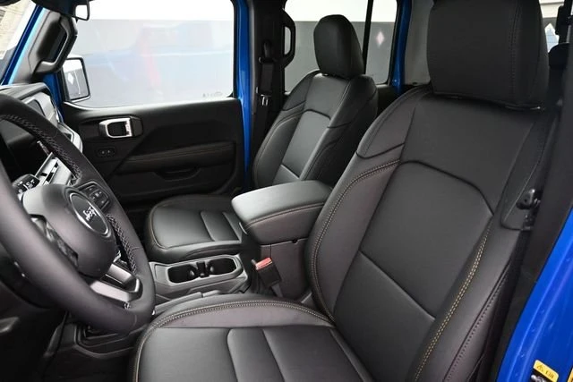 2026 Jeep JT Gladiator - Image 7 of 20