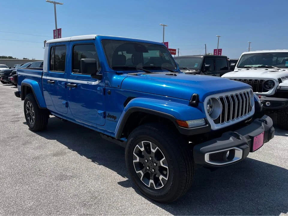 2026 Jeep JT Gladiator - Image 3 of 14