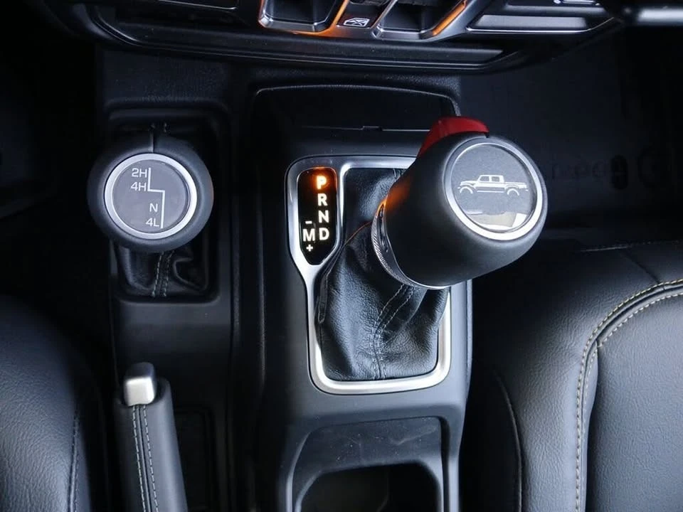2026 Jeep JT Gladiator - Image 14 of 20