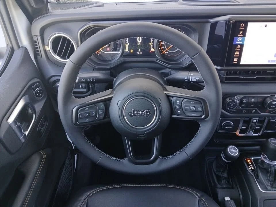 2026 Jeep JT Gladiator - Image 18 of 20