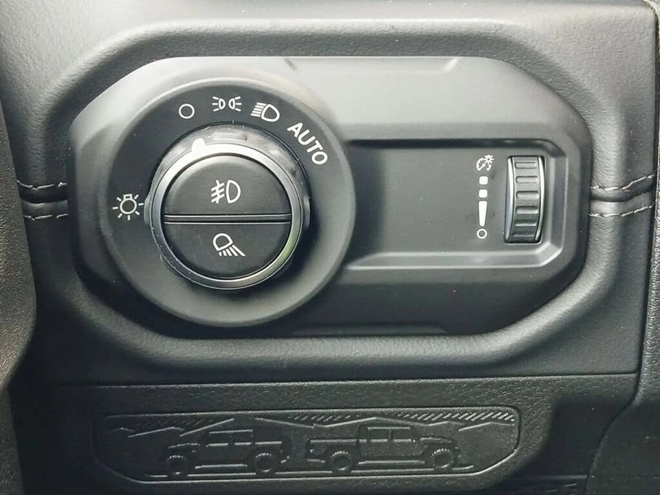2026 Jeep JT Gladiator - Image 18 of 20