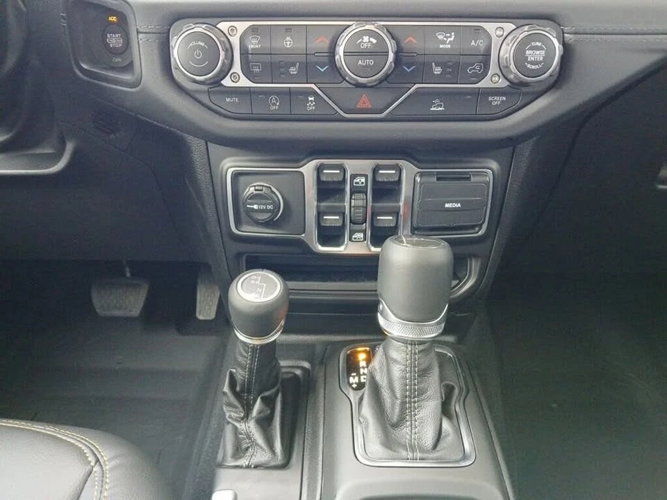 2026 Jeep JT Gladiator - Image 9 of 20
