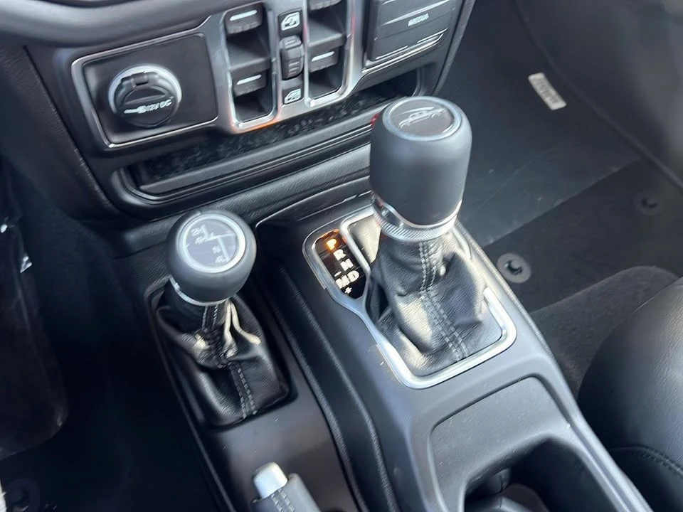2026 Jeep JT Gladiator - Image 16 of 19