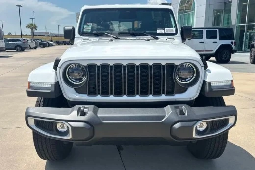 2026 Jeep JT Gladiator - Image 2 of 11