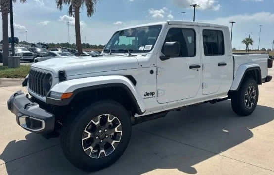 2026 Jeep JT Gladiator - Image 3 of 11