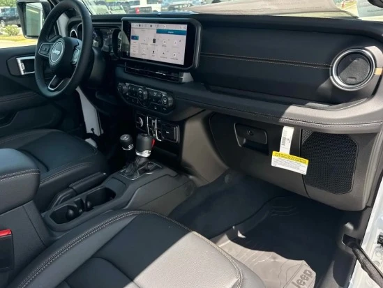 2026 Jeep JT Gladiator - Image 10 of 11
