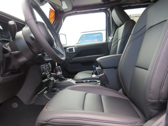 2026 Jeep JT Gladiator - Image 10 of 20