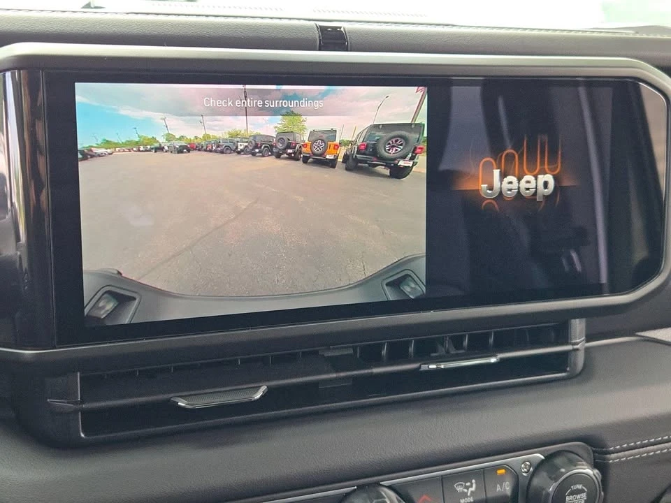2026 Jeep JT Gladiator - Image 8 of 20