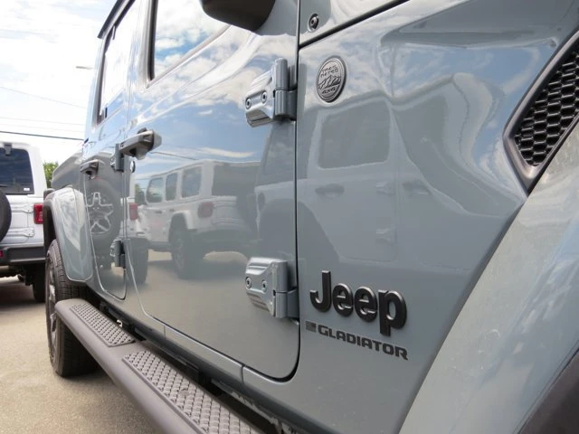 2026 Jeep JT Gladiator - Image 8 of 20