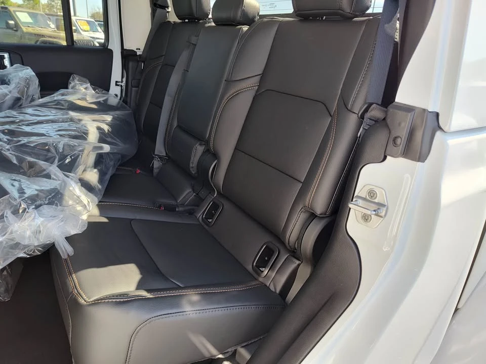 2026 Jeep JT Gladiator - Image 9 of 12