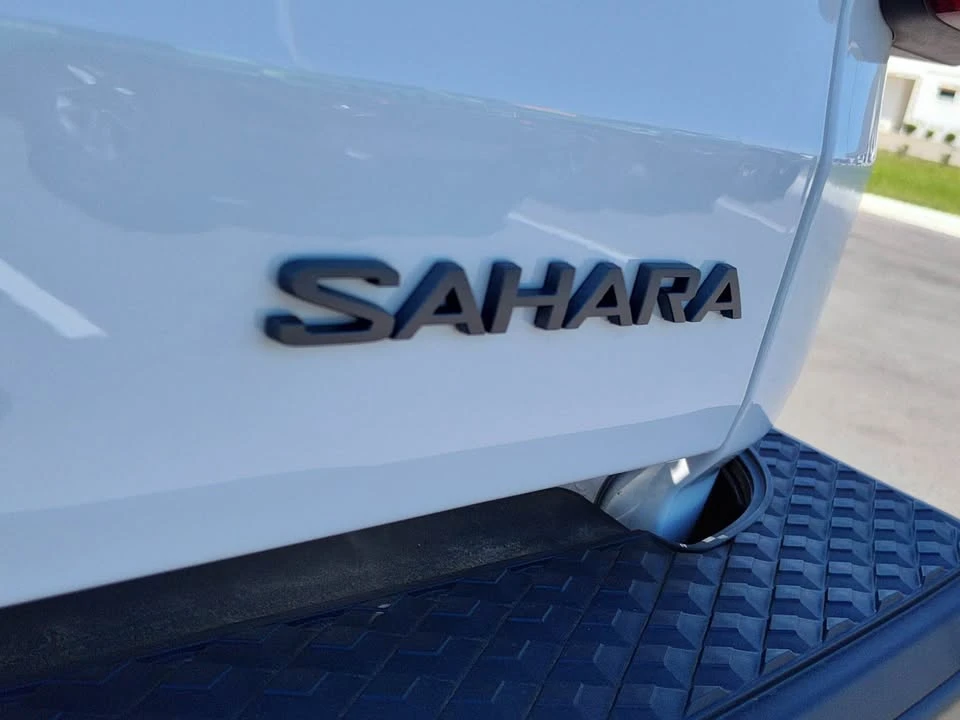 2026 Jeep JT Gladiator - Image 5 of 12