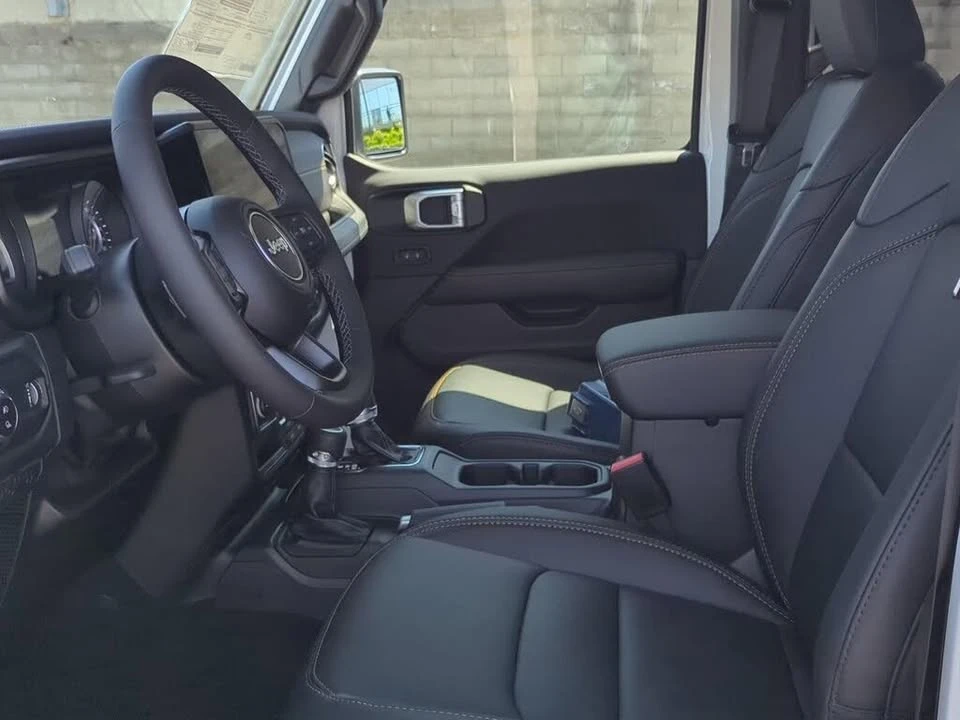 2026 Jeep JT Gladiator - Image 11 of 20