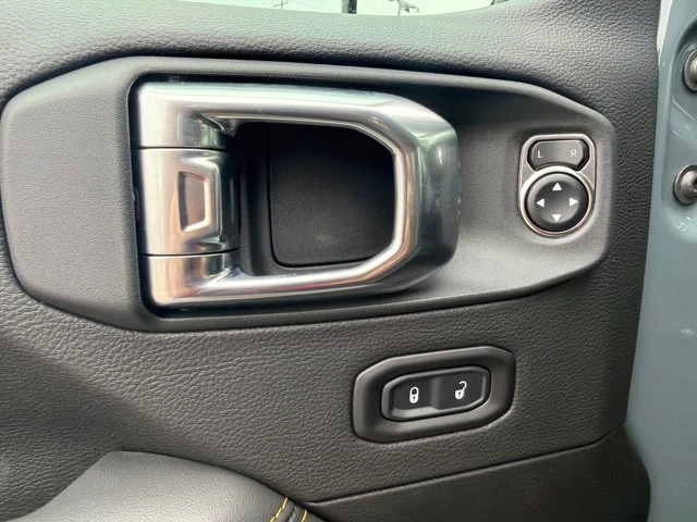 2026 Jeep JT Gladiator - Image 12 of 20