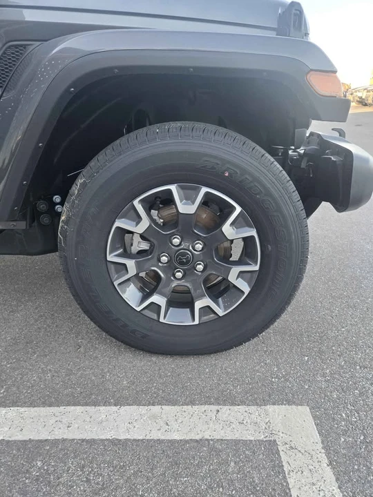 2026 Jeep JT Gladiator - Image 7 of 7