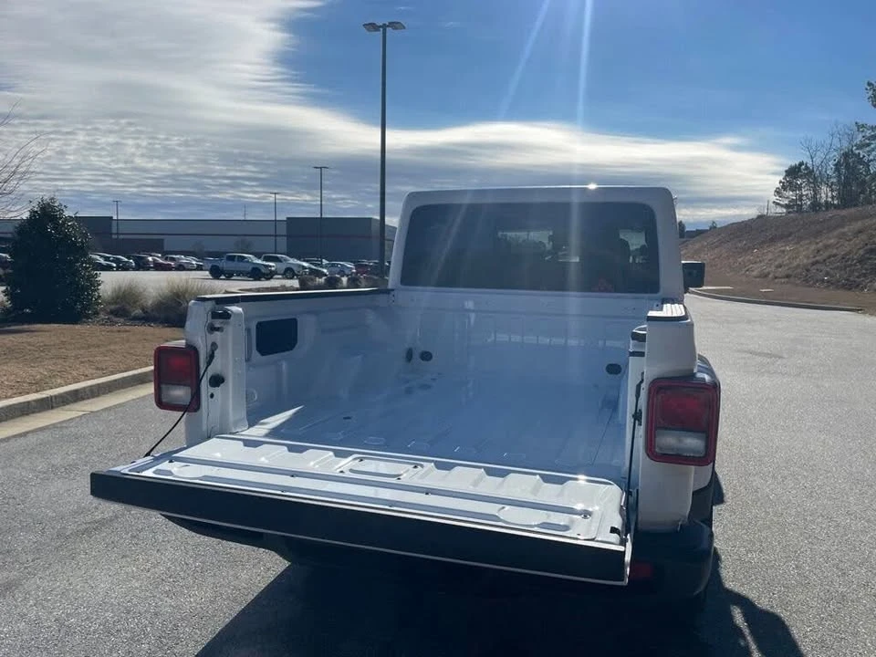 2026 Jeep JT Gladiator - Image 20 of 20