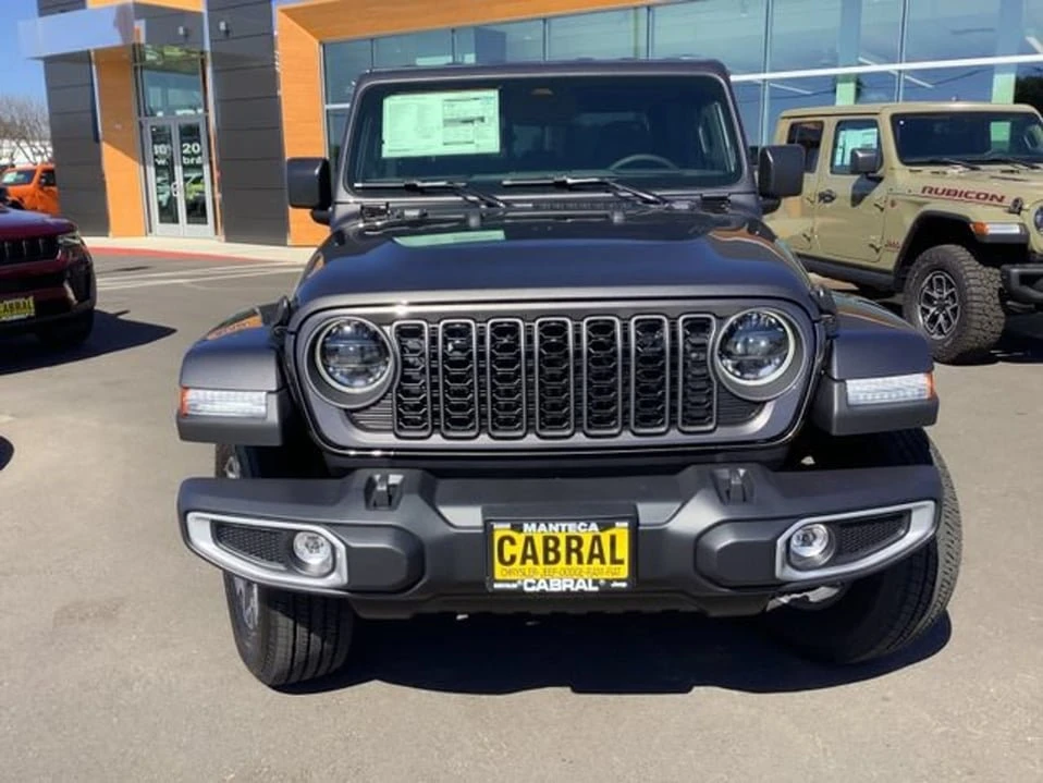 2026 Jeep JT Gladiator - Image 6 of 9