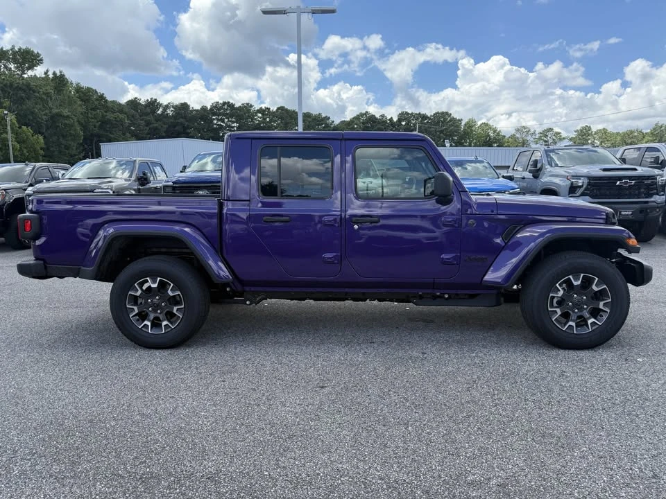2026 Jeep JT Gladiator - Image 2 of 19