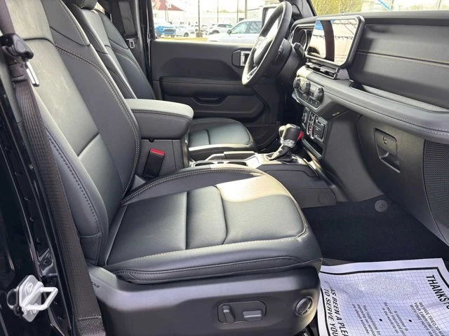 2026 Jeep JT Gladiator - Image 13 of 20