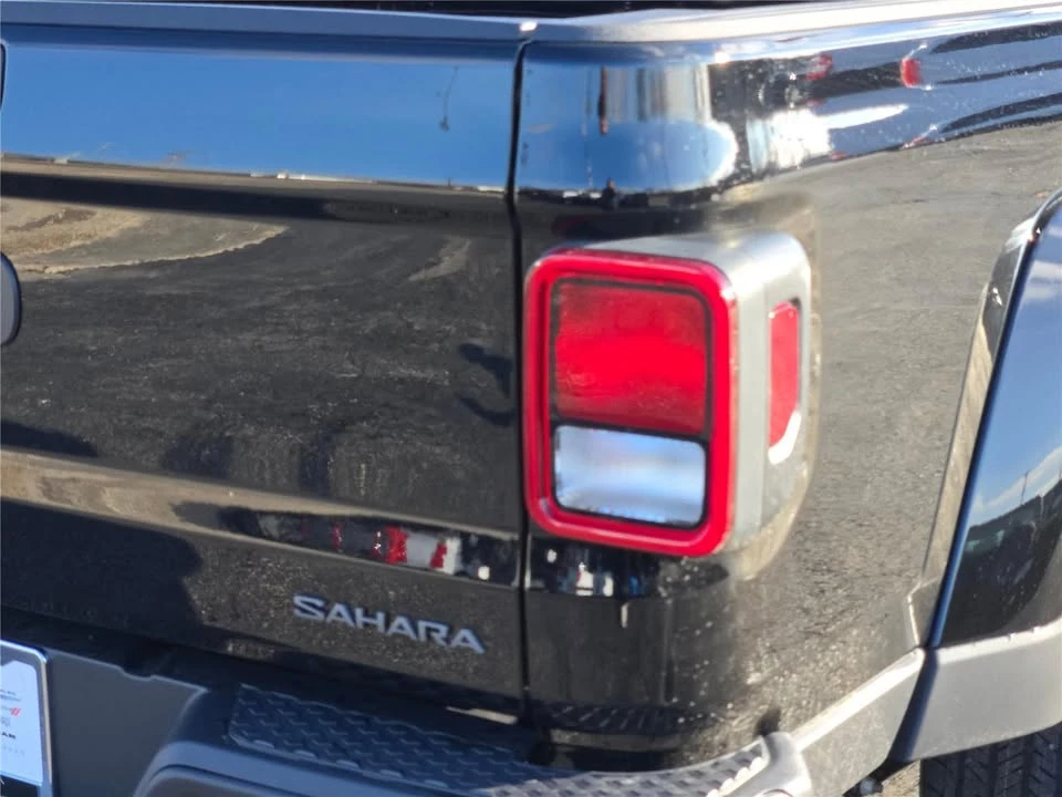 2026 Jeep JT Gladiator - Image 11 of 20