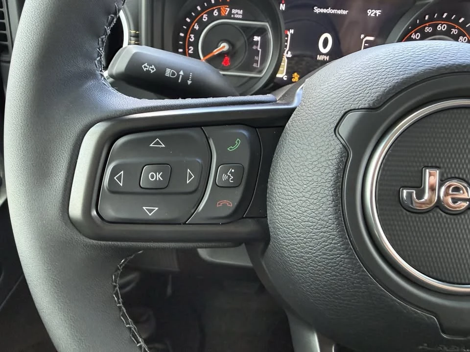 2026 Jeep JT Gladiator - Image 9 of 19