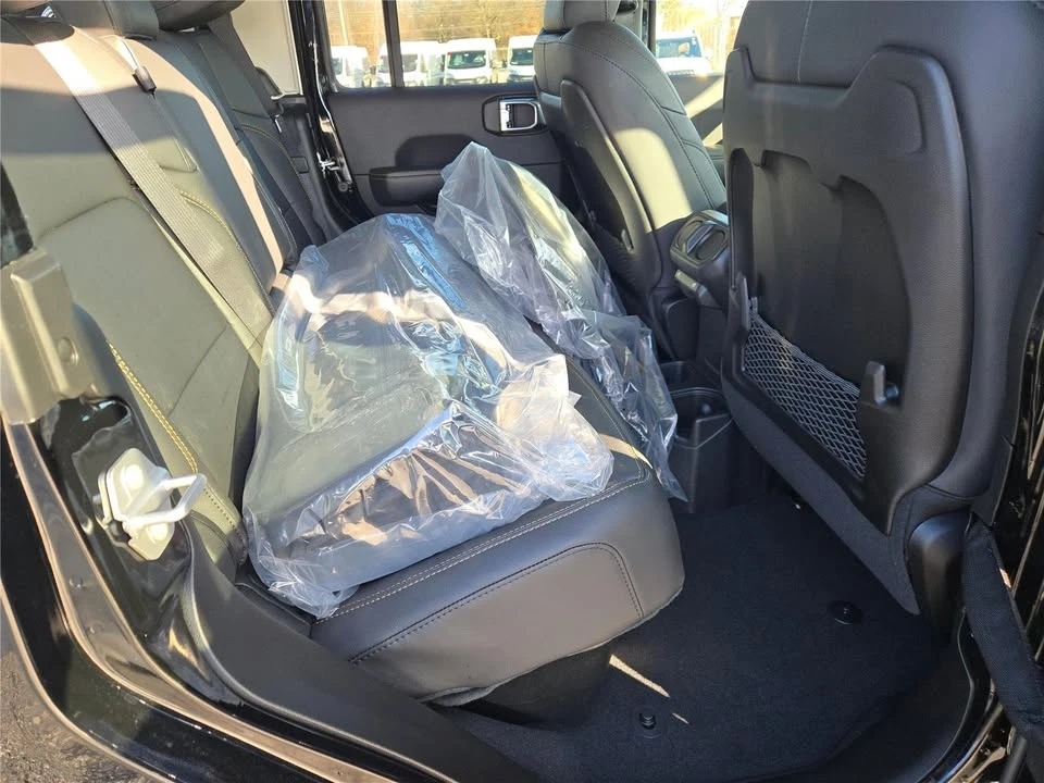 2026 Jeep JT Gladiator - Image 8 of 20