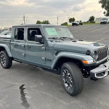 2026 Jeep Gladiator Sahara