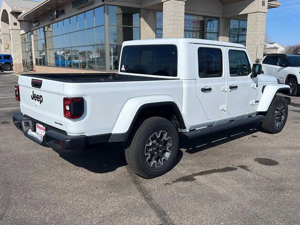 2026 Jeep JT Gladiator - Image 6 of 19