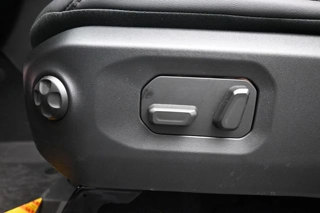 2026 Jeep JT Gladiator - Image 18 of 20