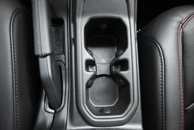 2026 Jeep JT Gladiator - Image 15 of 20