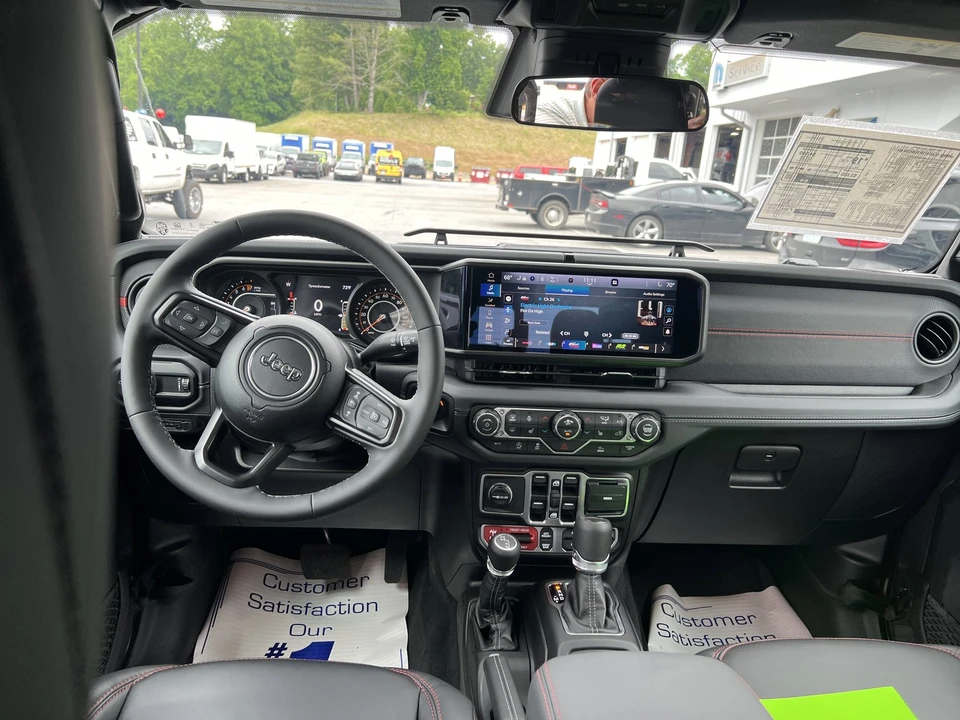 2026 Jeep JT Gladiator - Image 16 of 31