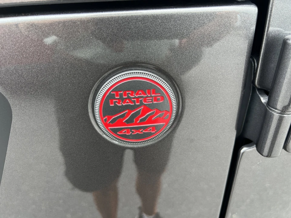 2026 Jeep JT Gladiator - Image 8 of 31