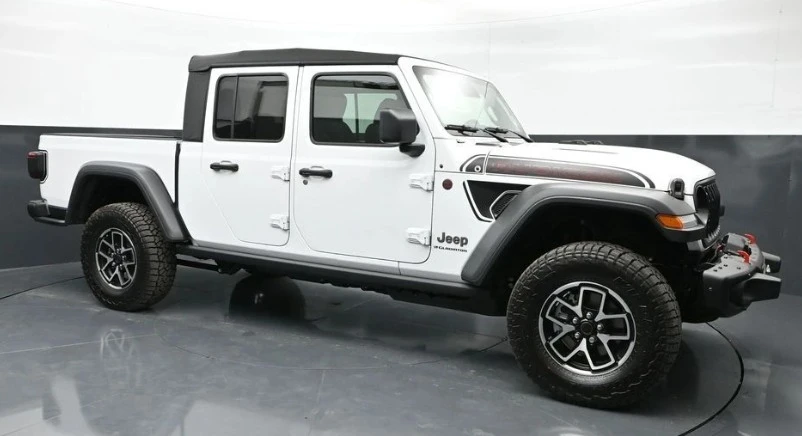 2026 Jeep JT Gladiator - Image 3 of 12