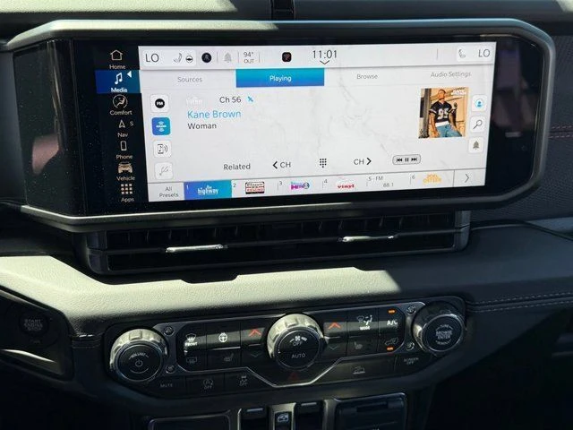 2026 Jeep JT Gladiator - Image 16 of 20