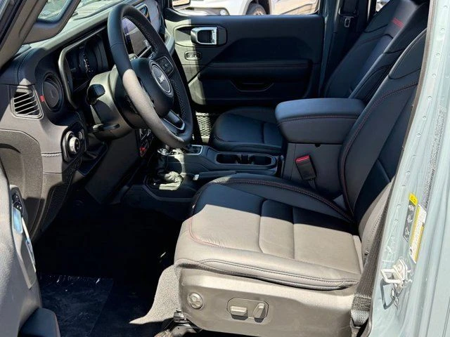 2026 Jeep JT Gladiator - Image 10 of 20