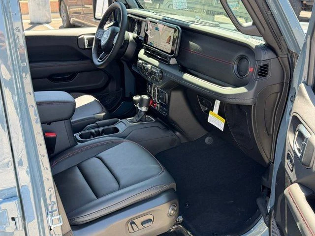 2026 Jeep JT Gladiator - Image 19 of 20