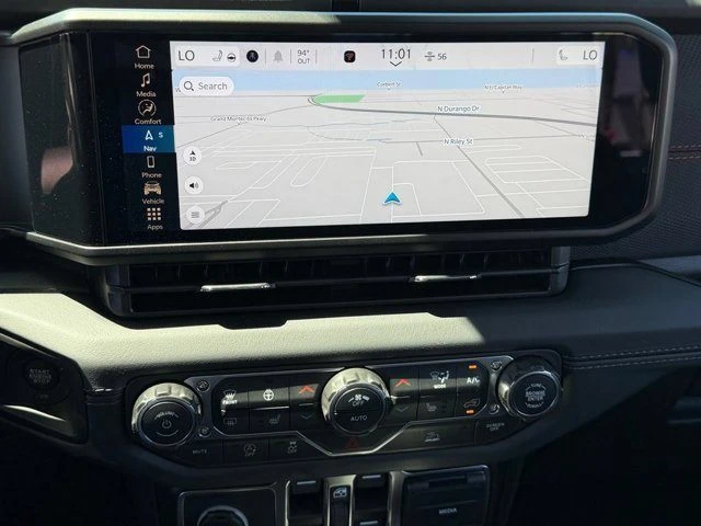 2026 Jeep JT Gladiator - Image 14 of 20