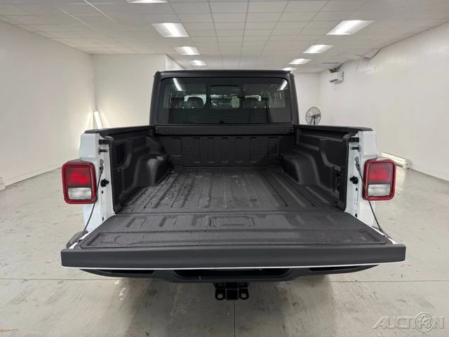 2026 Jeep JT Gladiator - Image 8 of 12