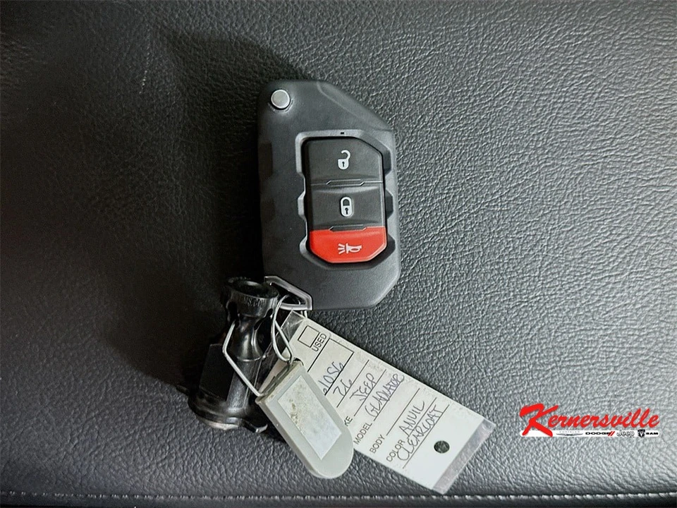 2026 Jeep JT Gladiator - Image 20 of 21