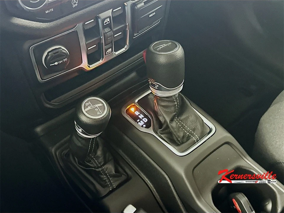 2026 Jeep JT Gladiator - Image 12 of 21