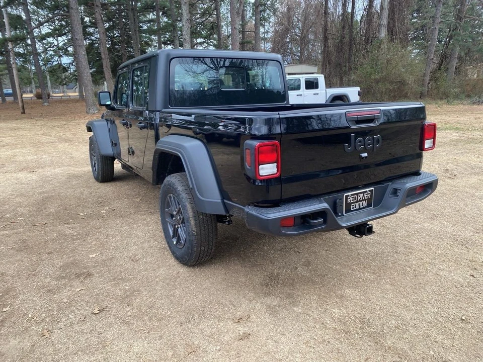 2026 Jeep JT Gladiator - Image 7 of 12