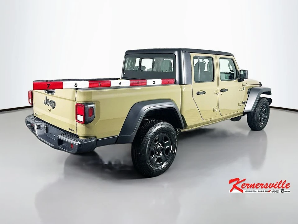 2026 Jeep JT Gladiator - Image 7 of 12