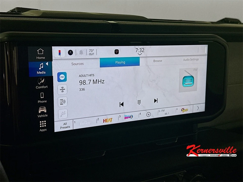 2026 Jeep JT Gladiator - Image 13 of 21