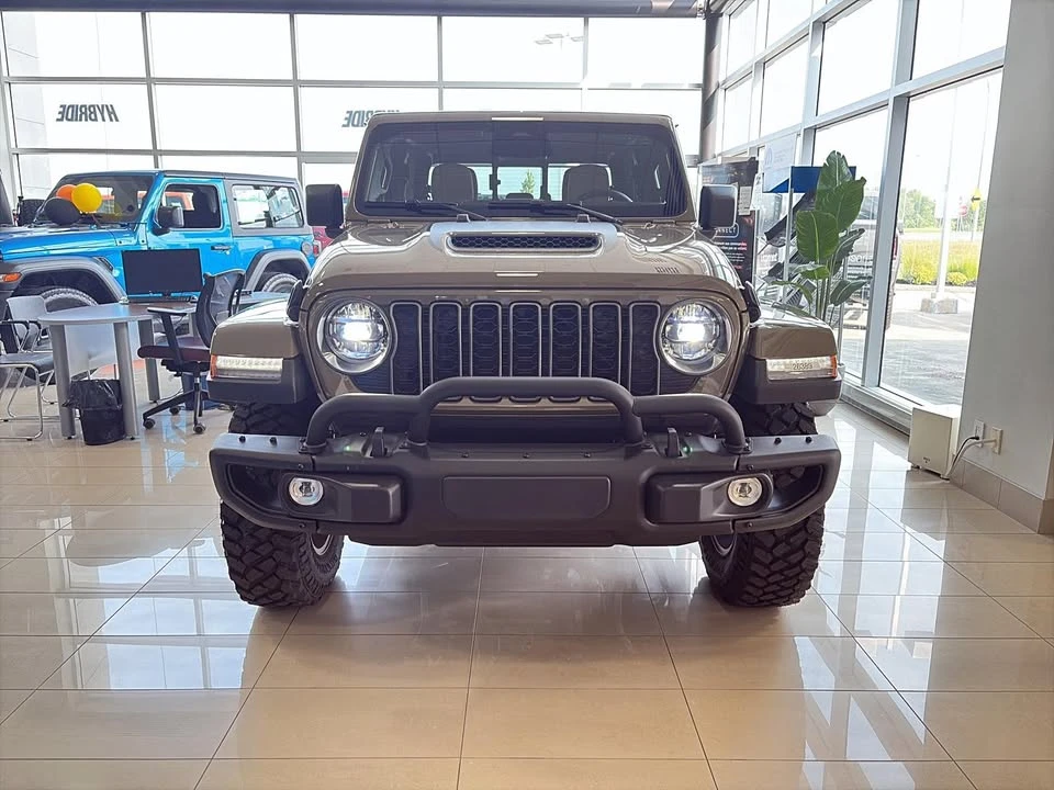 2026 Jeep JT Gladiator - Image 2 of 20