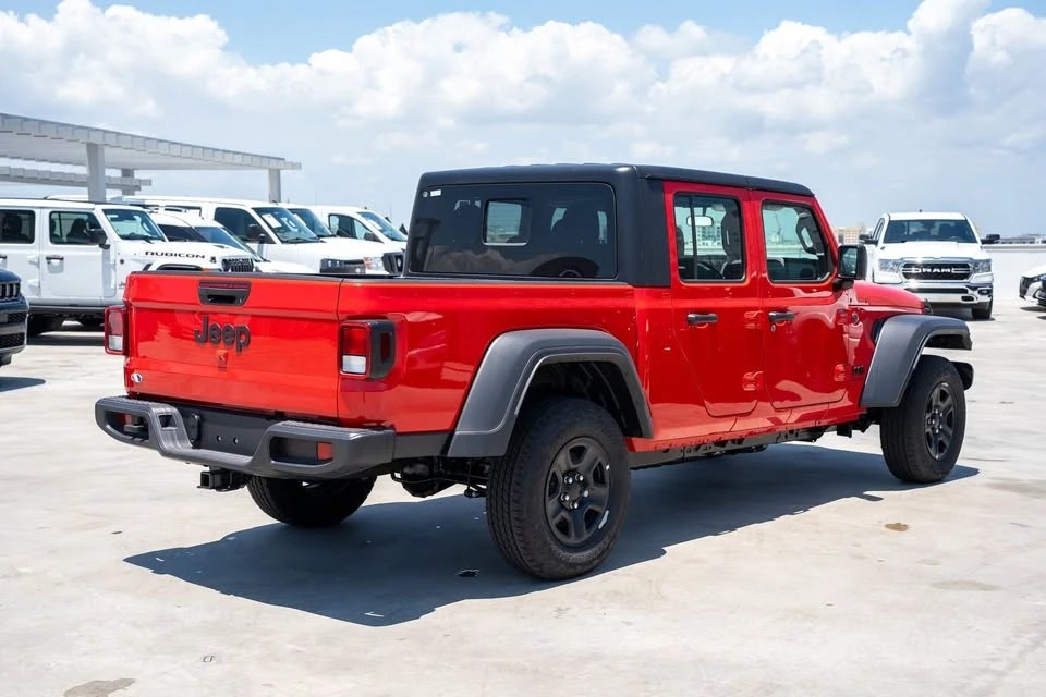 2026 Jeep JT Gladiator - Image 5 of 20
