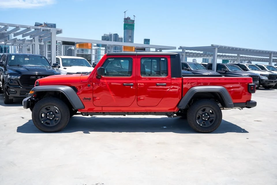 2026 Jeep JT Gladiator - Image 8 of 20