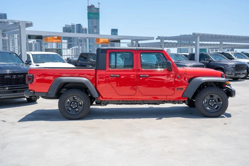 2026 Jeep JT Gladiator - Image 4 of 20